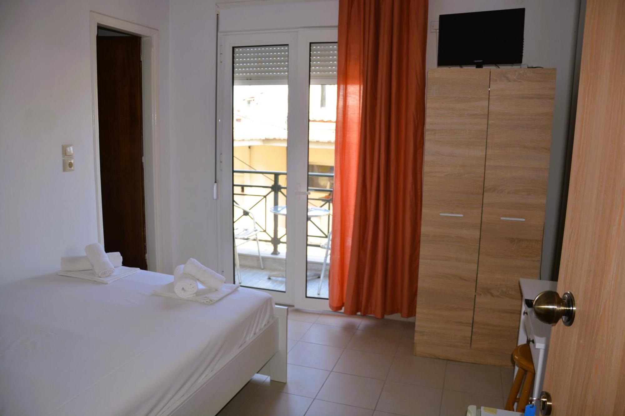 Hotel Dionyssos Limenas  Zewnętrze zdjęcie