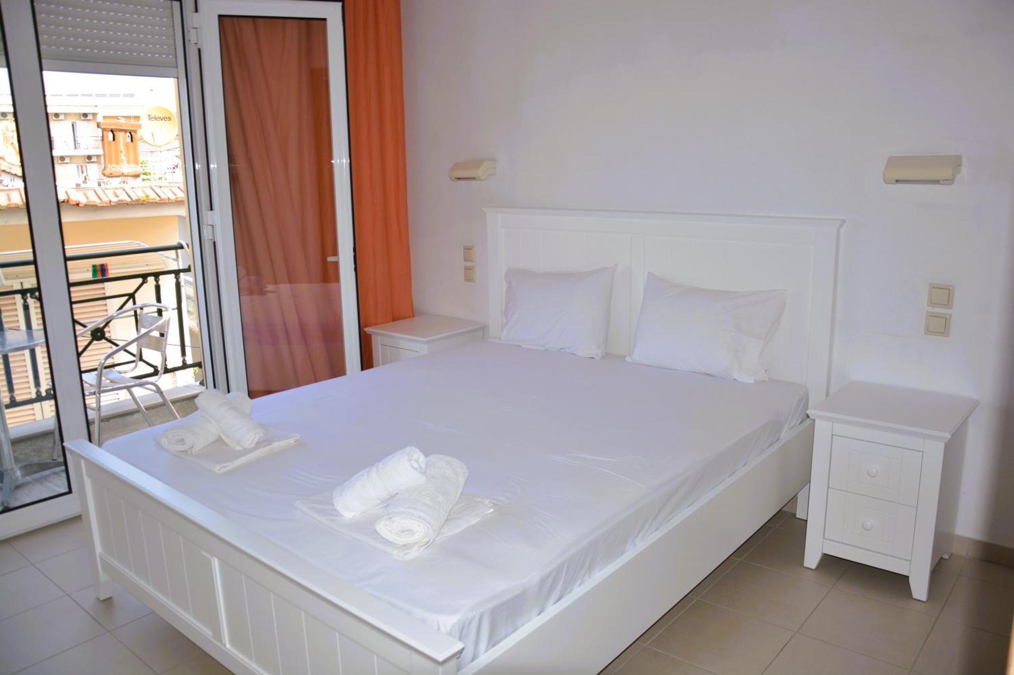 Hotel Dionyssos Limenas  Zewnętrze zdjęcie