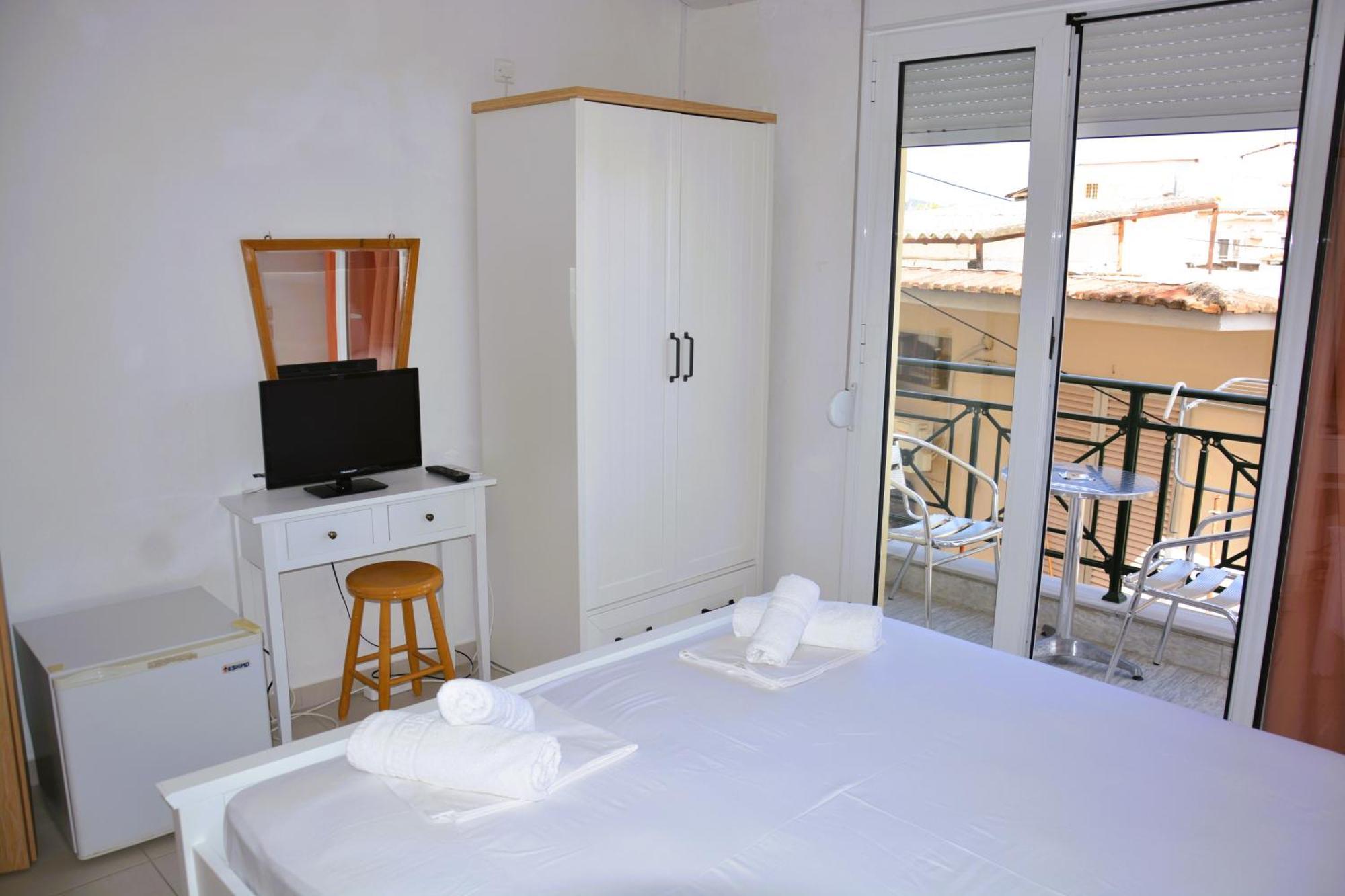Hotel Dionyssos Limenas  Zewnętrze zdjęcie