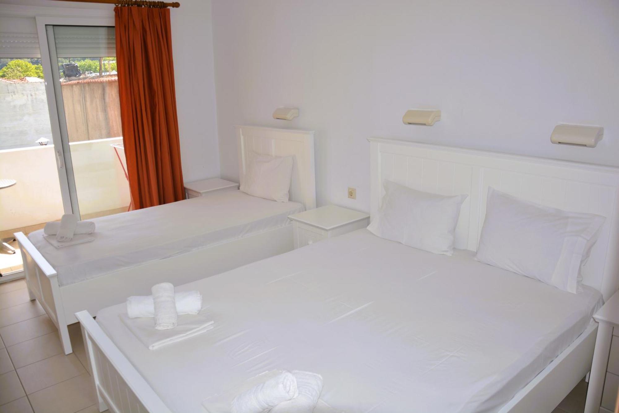 Hotel Dionyssos Limenas  Zewnętrze zdjęcie