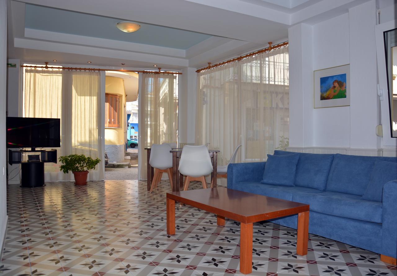 Hotel Dionyssos Limenas  Zewnętrze zdjęcie